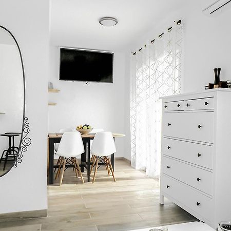 Apartment With Terrace And Free Parking - Beach Nearby Split Exterior photo